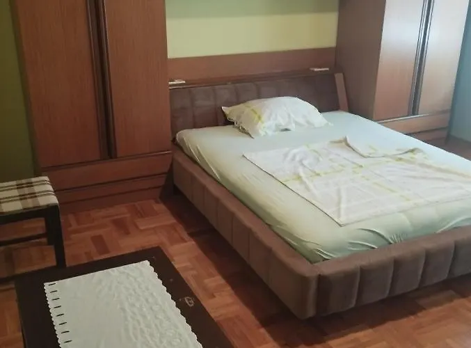 Ruza Gostinjska kuća